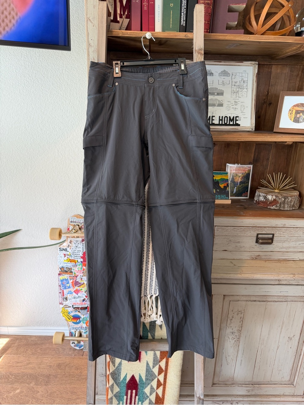 Kuhl women’s hiking zip off performance pants size 10 regular